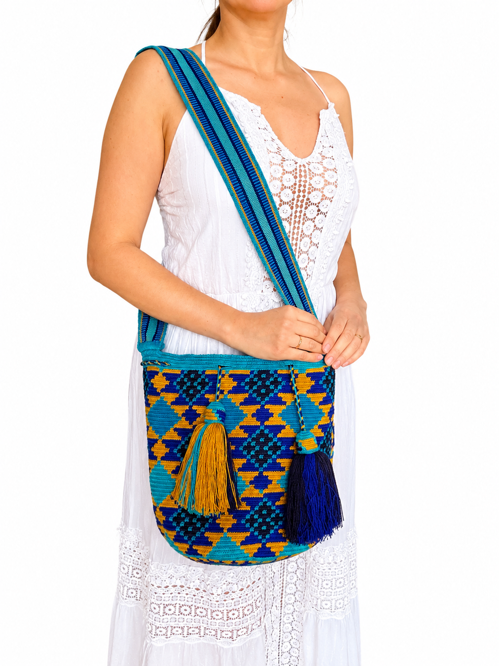 Handmade Wayuu Crossbody Bag – Geometric Crochet Bucket Bag, Colombian Artisan Shoulder Purse