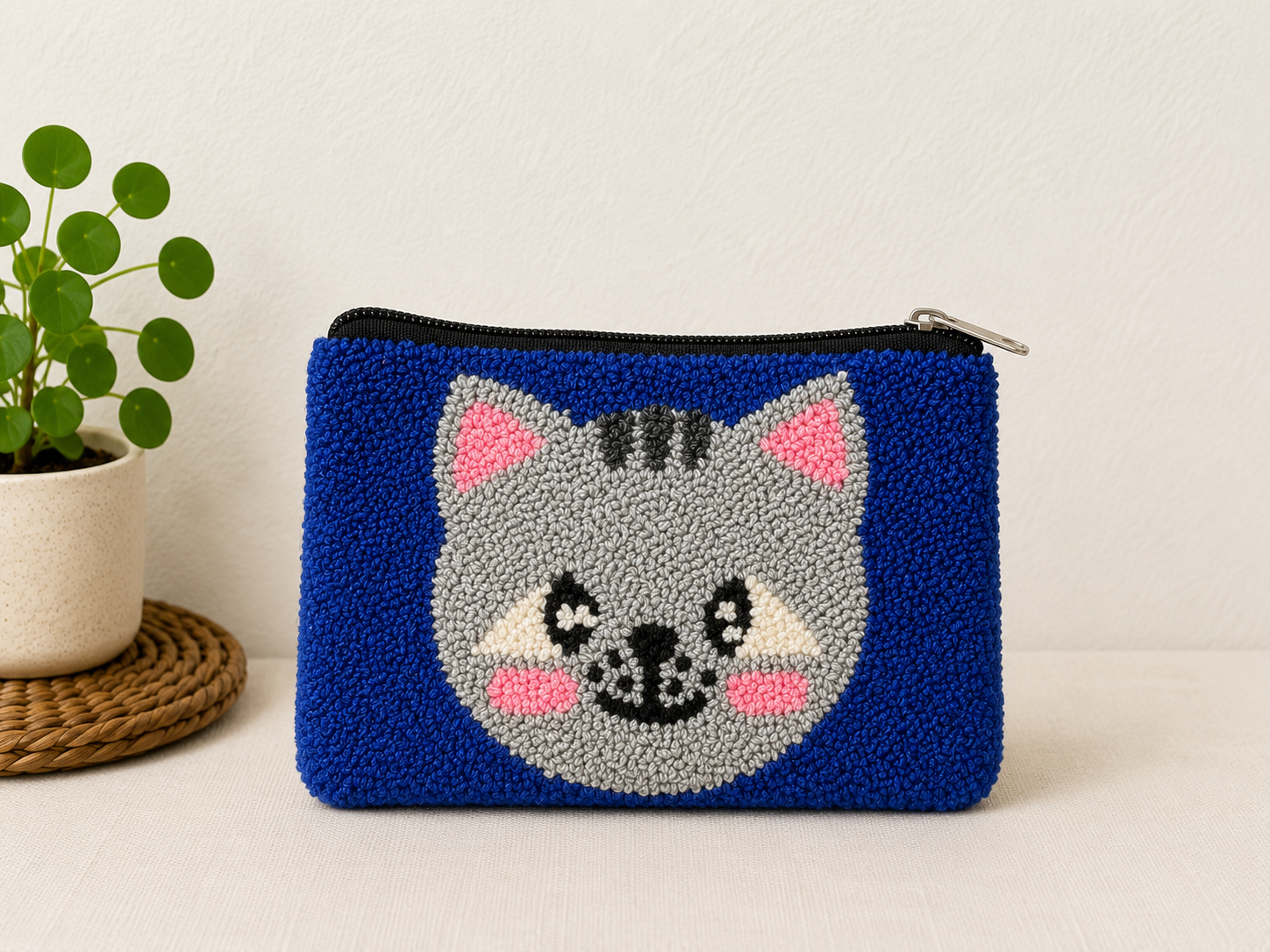 Handmade Wayuu Coin Purse – Colorful Artisan Mini Zipper Pouch with Whimsical Cats Design