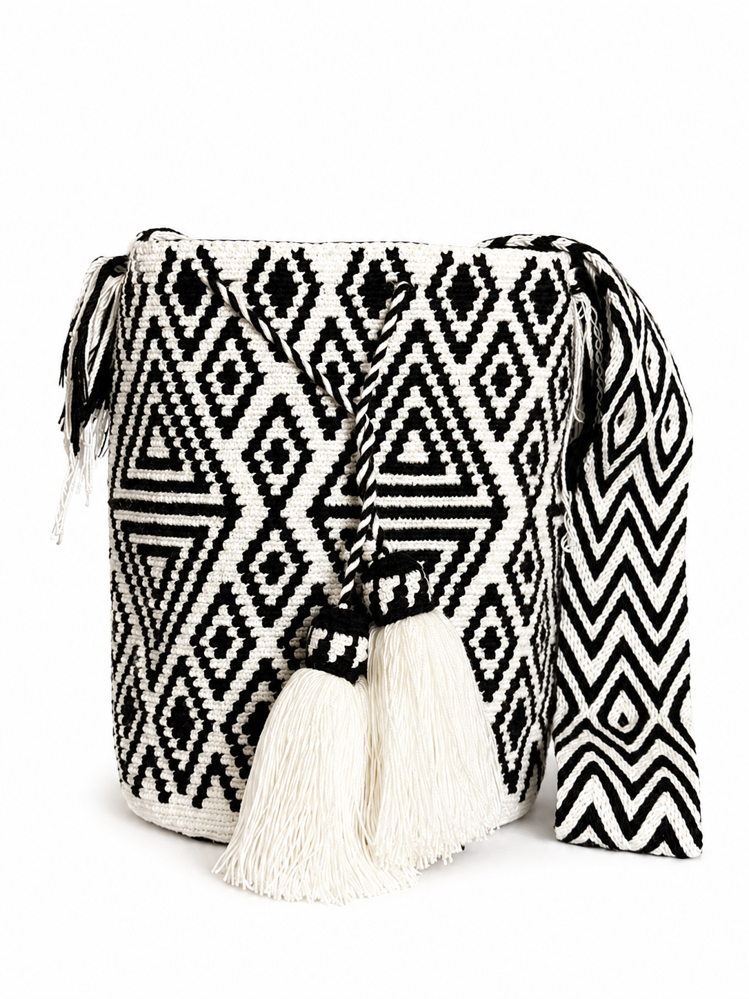 Handmade Wayuu Crossbody Bag – Black & Neutral Geometric Patterns, Artisan Crochet Bucket Bag
