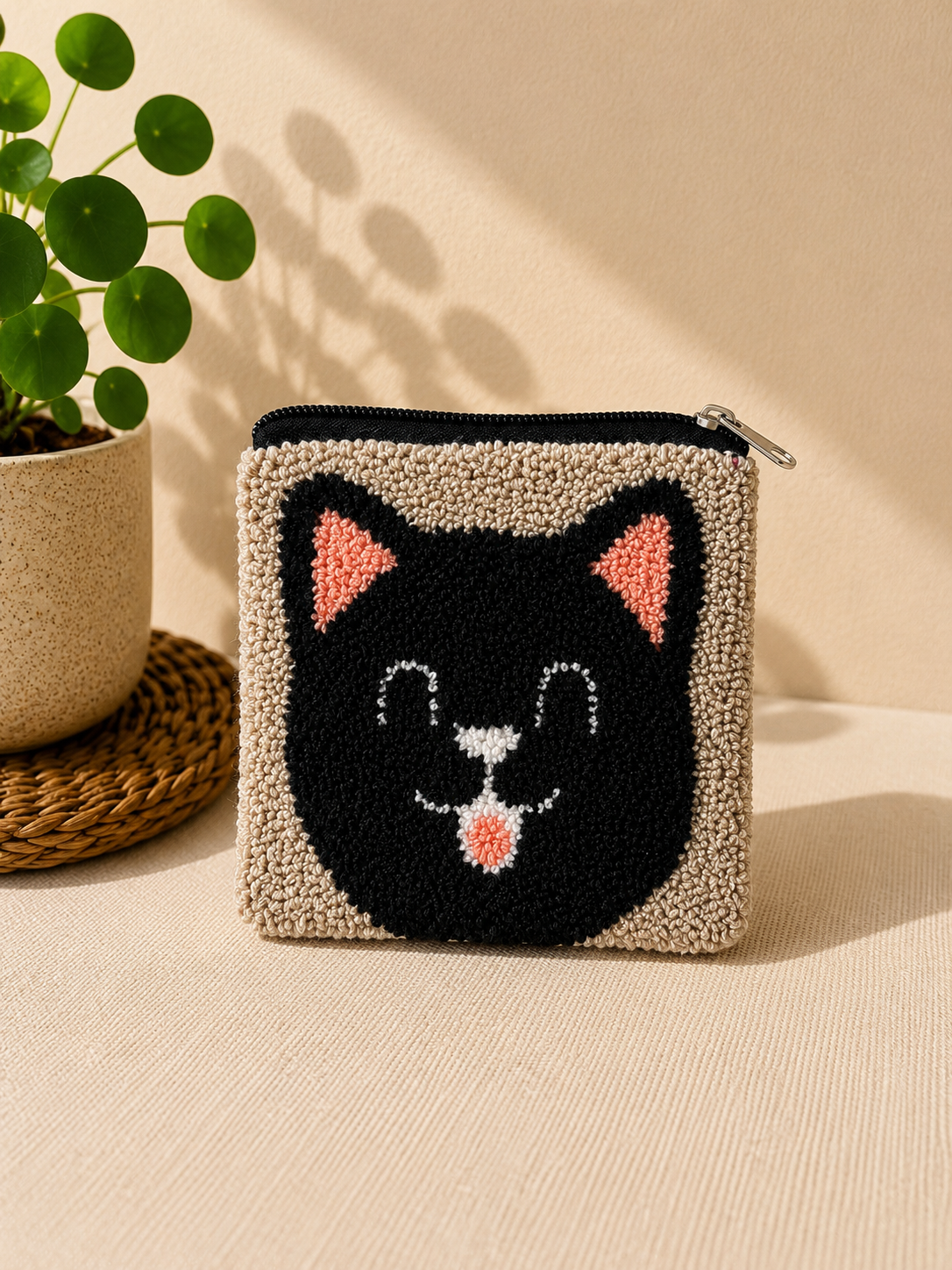 Handmade Wayuu Coin Purse – Colorful Artisan Mini Zipper Pouch with Whimsical Cats Design