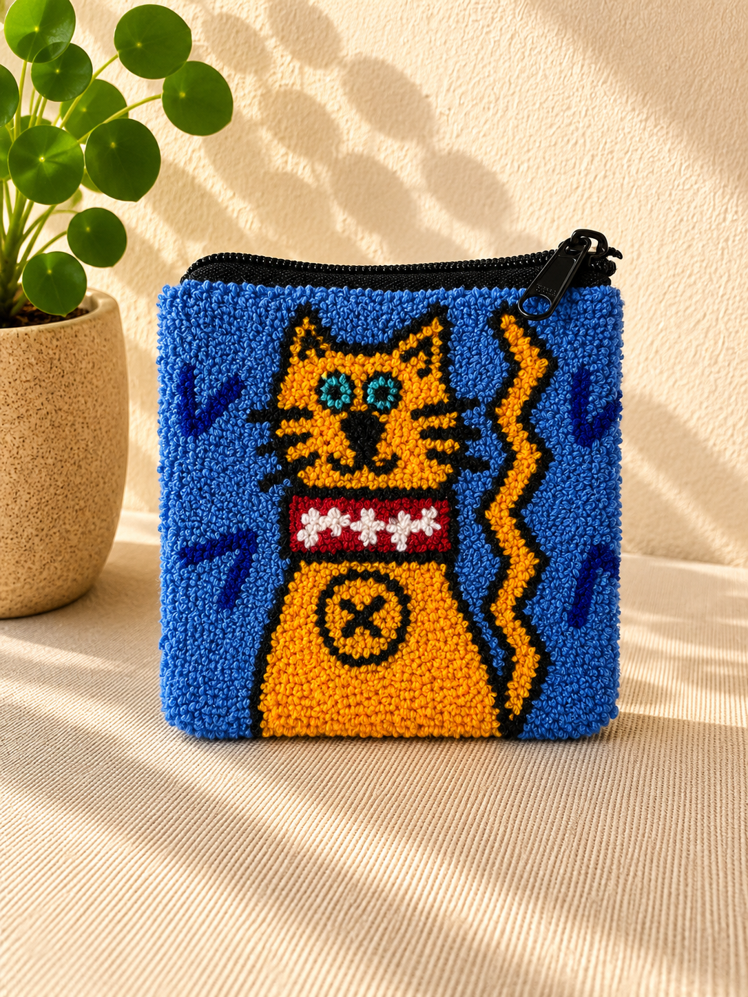 Handmade Wayuu Coin Purse – Colorful Artisan Mini Zipper Pouch with Whimsical Cats Design