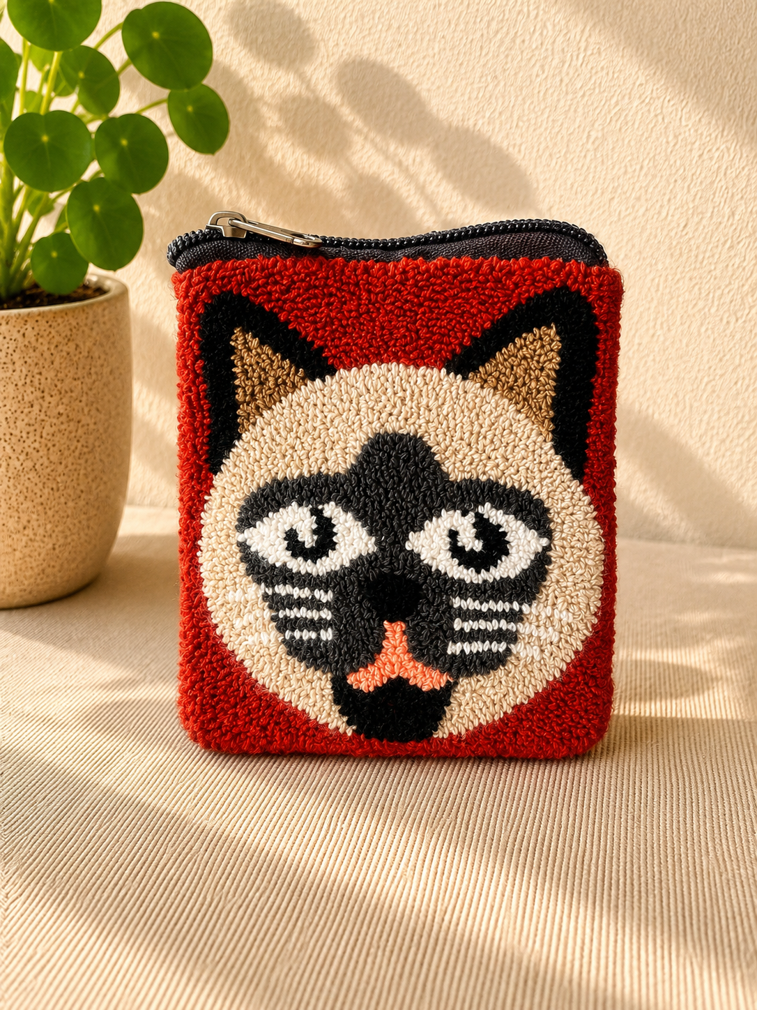 Handmade Wayuu Coin Purse – Colorful Artisan Mini Zipper Pouch with Whimsical Cats Design