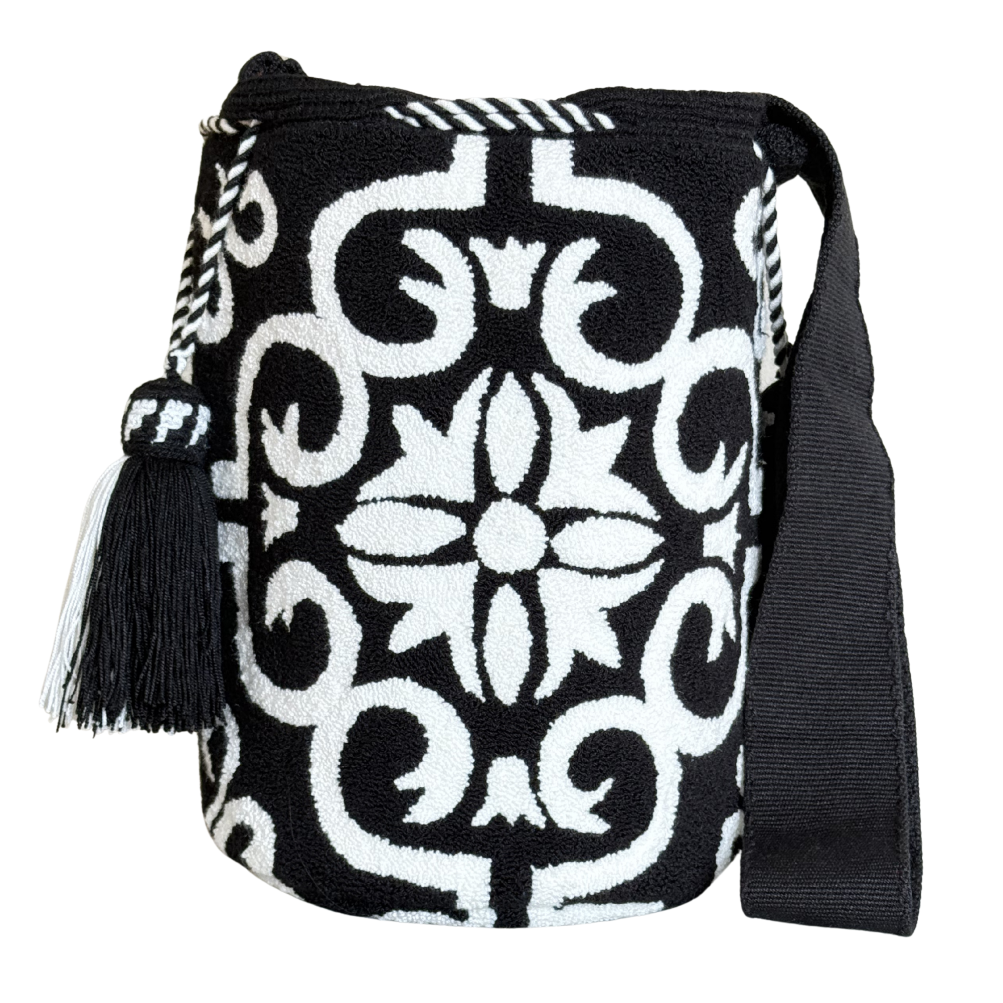 Handmade Wayuu Geometric Bag – Black & White Mochila Crossbody, Artisan Woven Statement Bag