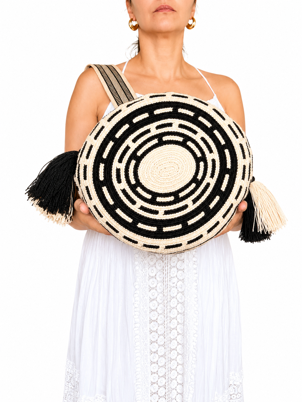 Handmade Wayuu Crossbody Bag – Black & Neutral Geometric Patterns, Artisan Crochet Bucket Bag