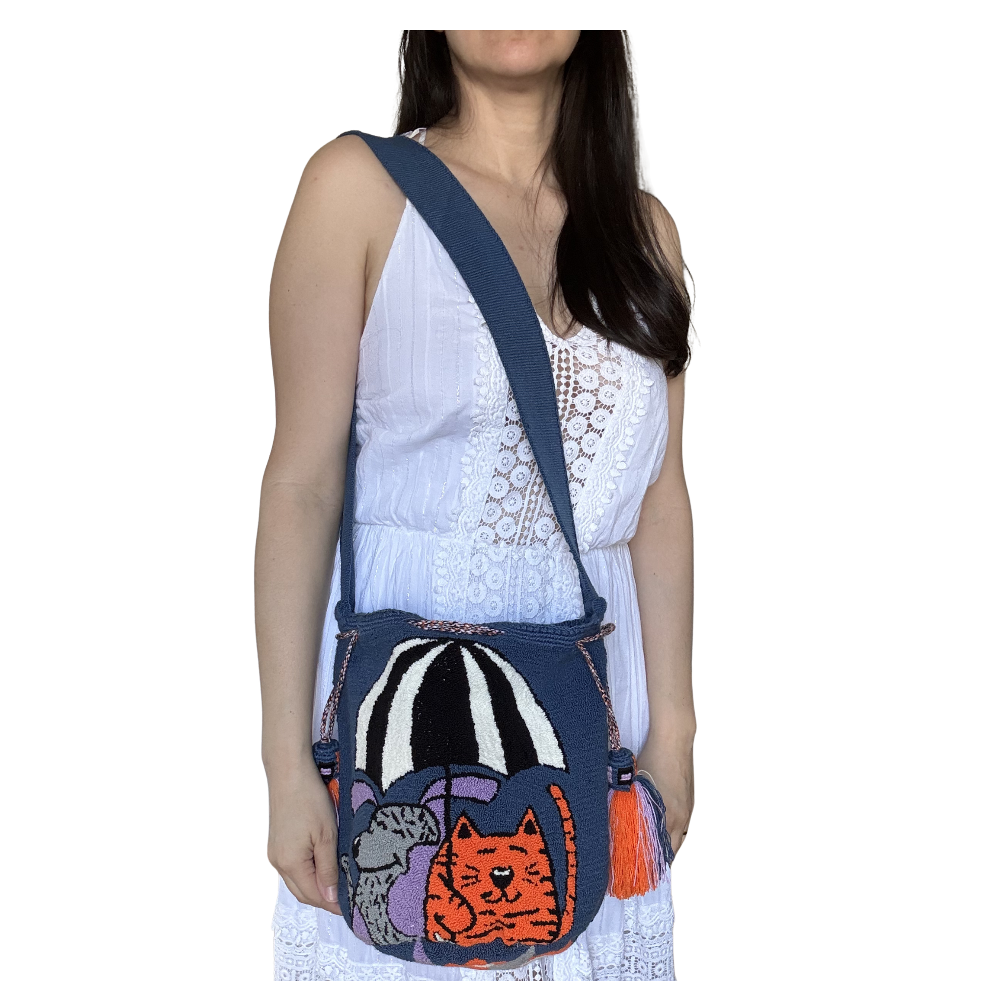 Handmade Wayuu Animal Story Bag – Cat & Dog Under Umbrella, Navy Blue Mochila Crossbody