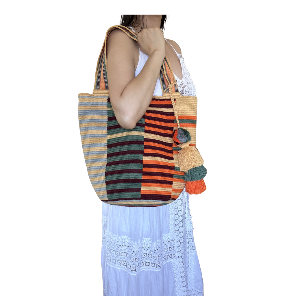 Handmade Wayuu Mochilón Tote – Geometric Earth Tone Crochet Shoulder Bag