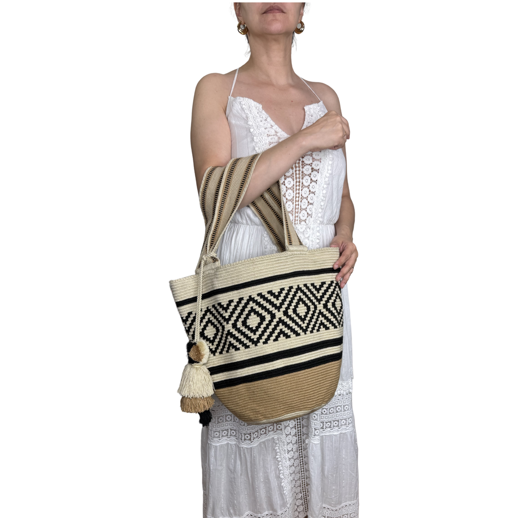Handmade Wayuu Mochilón Tote – Geometric Earth Tone Crochet Shoulder Bag