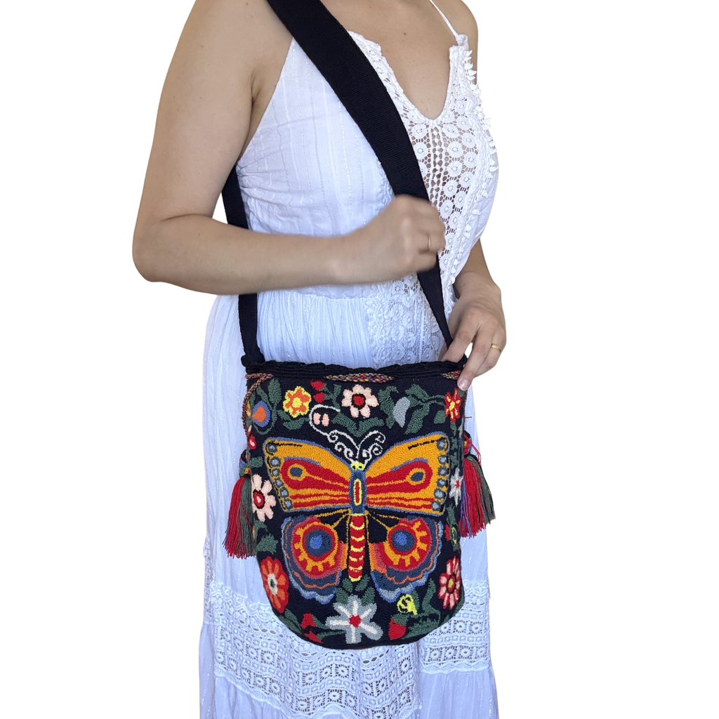 Handmade Butterfly Garden Wayuu Bag – Artisan Crochet Crossbody Mochila with Floral Butterfly Design
