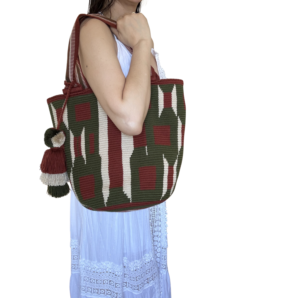 Handmade Wayuu Mochilón Tote – Geometric Earth Tone Crochet Shoulder Bag