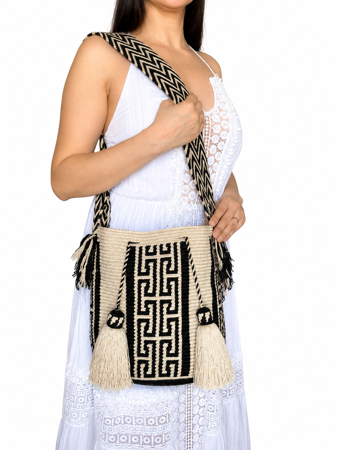 Handmade Wayuu Crossbody Bag – Black & Neutral Geometric Patterns, Artisan Crochet Bucket Bag