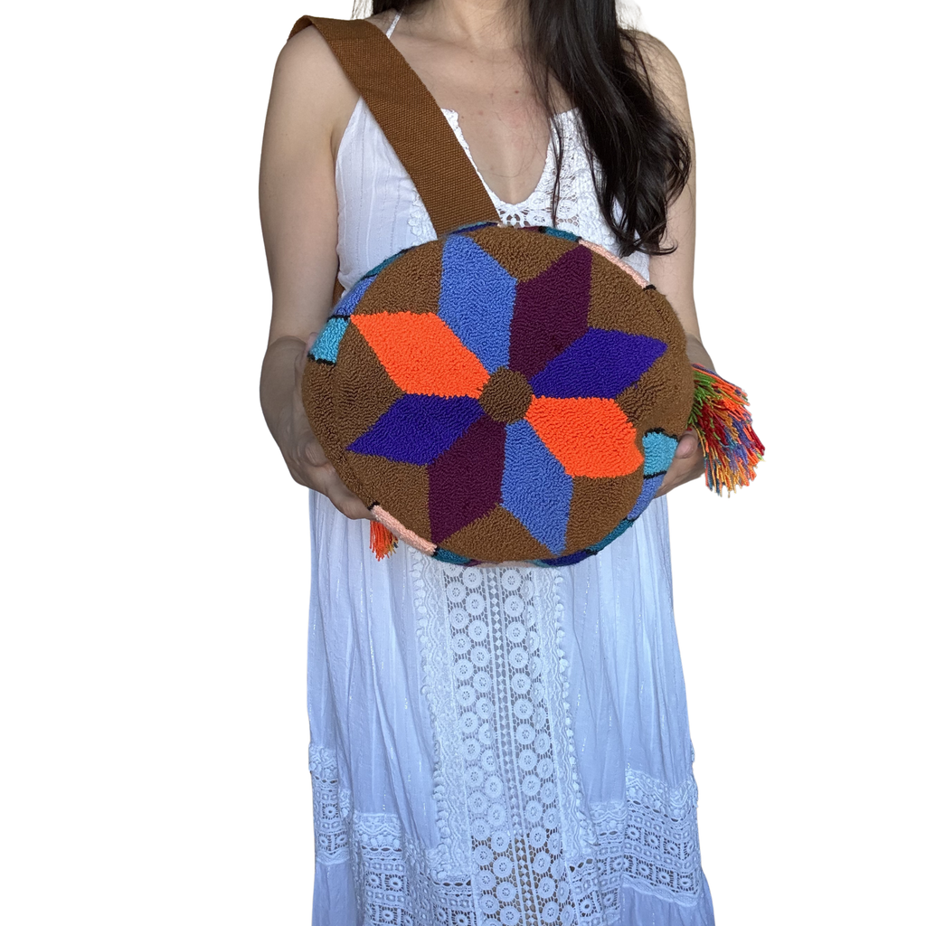 Handmade Wayuu Crossbody Bag – Floral Portrait in Brown, Artistic Boho Shoulder Bag