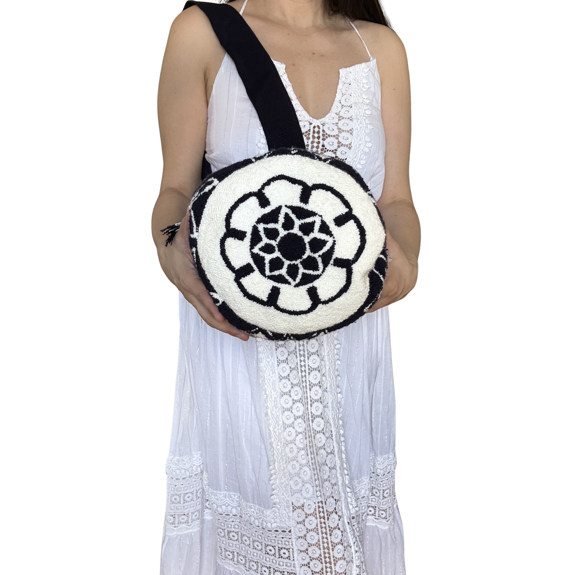 Handmade Wayuu Mandala Bag – Black & Ivory Mochila Crossbody, Geometric Artisan Design